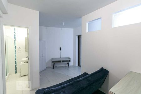 Sala de apartamento para alugar com 1 quarto, 31m² em Santo Antônio, Porto Alegre