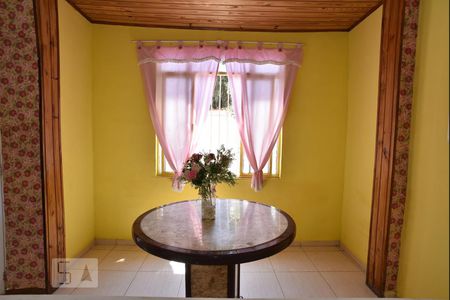 Sala de casa de condomínio para alugar com 3 quartos, 220m² em Tanque, Rio de Janeiro