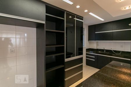 Cozinha de apartamento à venda com 2 quartos, 80m² em Castelo, Belo Horizonte