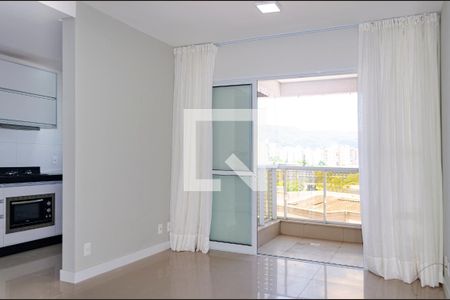 Sala de apartamento para alugar com 2 quartos, 65m² em Itacorubi, Florianópolis