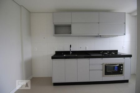 Cozinha de apartamento para alugar com 2 quartos, 65m² em Itacorubi, Florianópolis