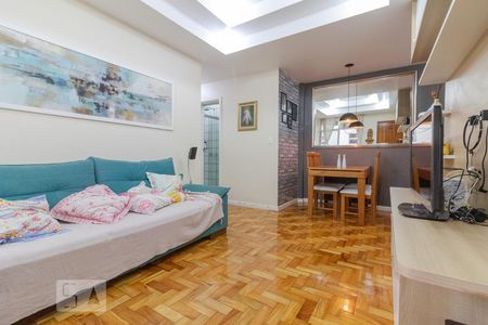 Sala de apartamento para alugar com 2 quartos, 65m² em Copacabana, Rio de Janeiro