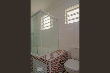 Banheiro da Suíte de casa à venda com 2 quartos, 180m² em Vila Santa Maria, São Paulo