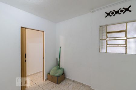 Quarto 2 de casa para alugar com 2 quartos, 100m² em Jardim Piratininga, São Paulo