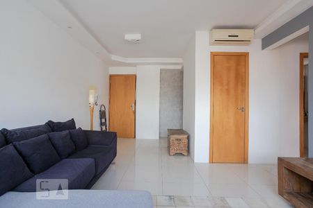 Sala de apartamento à venda com 2 quartos, 65m² em Passo da Areia, Porto Alegre