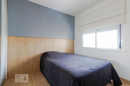 Quarto 1 de apartamento para alugar com 2 quartos, 65m² em Passo da Areia, Porto Alegre