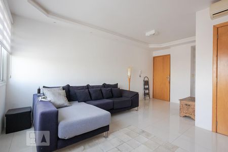 Sala de apartamento para alugar com 2 quartos, 65m² em Passo da Areia, Porto Alegre