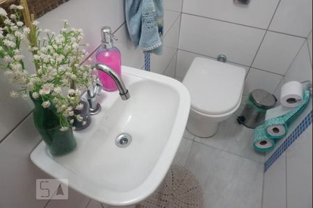 Lavabo de casa à venda com 3 quartos, 200m² em Vila Lais, São Paulo