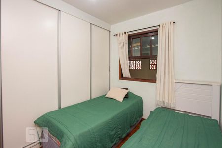 Quarto 1 de casa à venda com 3 quartos, 125m² em Jardim Mirna, Taboão da Serra