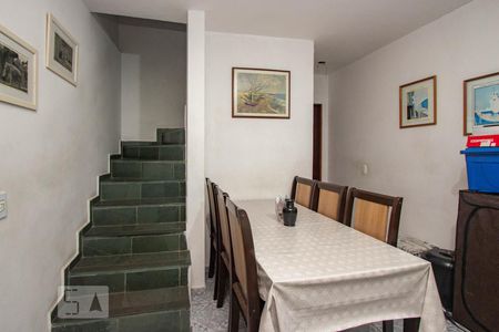 Sala de casa à venda com 3 quartos, 125m² em Jardim Mirna, Taboão da Serra