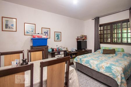 Sala de casa à venda com 3 quartos, 125m² em Jardim Mirna, Taboão da Serra