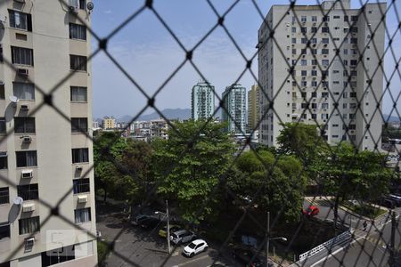 Vista da Sala de apartamento para alugar com 2 quartos, 62m² em Taquara, Rio de Janeiro