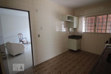 Casa à venda com 157m², 4 quartos e 3 vagas Casa à venda com 157m², 4 quartos e 3 vagasCozinha