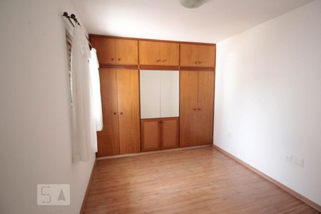 Casa à venda com 157m², 4 quartos e 3 vagas Casa à venda com 157m², 4 quartos e 3 vagasSuite 4