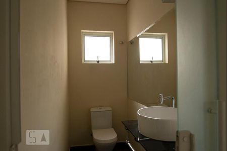 Lavabo de casa para alugar com 2 quartos, 110m² em Vila Bela, São Paulo