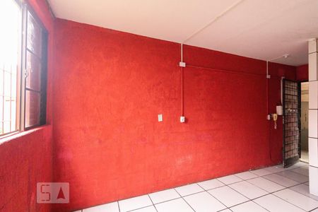 Sala de apartamento à venda com 2 quartos, 42m² em Rubem Berta, Porto Alegre