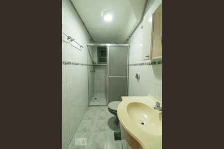 Banheiro de apartamento para alugar com 1 quarto, 65m² em Nossa Senhora das Graças, Canoas
