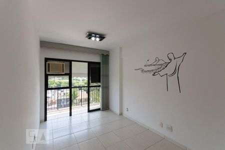 Sala de apartamento à venda com 2 quartos, 74m² em Praça da Bandeira, Rio de Janeiro