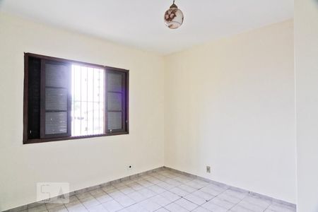 Quarto 1 de casa para alugar com 2 quartos, 137m² em Jardim Mariliza, São Paulo