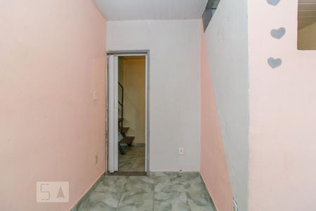 Quarto 1 de casa para alugar com 2 quartos, 80m² em Oswaldo Cruz, Rio de Janeiro