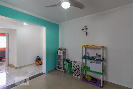 Casa à venda com 3 quartos, 200m² em Vila Aricanduva, São Paulo