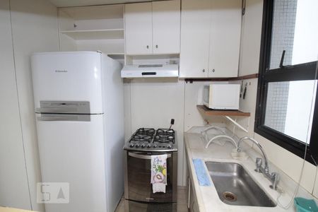 Cozinha de apartamento à venda com 1 quarto, 55m² em Copacabana, Rio de Janeiro