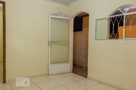 Sala de casa para alugar com 1 quarto, 40m² em Campo Grande, Rio de Janeiro