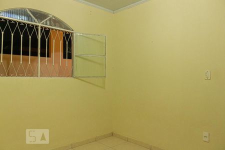 Quarto de casa para alugar com 1 quarto, 40m² em Campo Grande, Rio de Janeiro