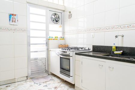 Cozinha de casa à venda com 3 quartos, 200m² em Vila Ipojuca, São Paulo