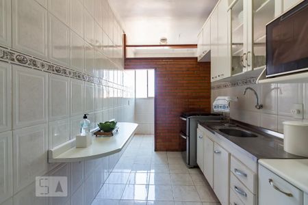 Cozinha de apartamento à venda com 2 quartos, 58m² em Pestana, Osasco