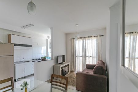 Sala de apartamento para alugar com 2 quartos, 45m² em Vila Mogilar, Mogi das Cruzes