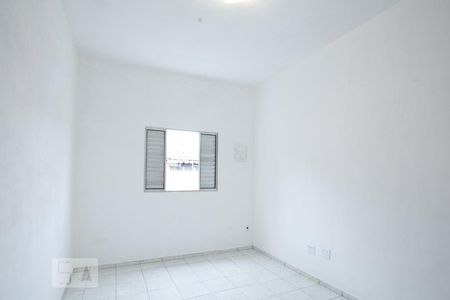 Quarto 1 de casa para alugar com 2 quartos, 72m² em Parque Residencial D’abril, São Paulo