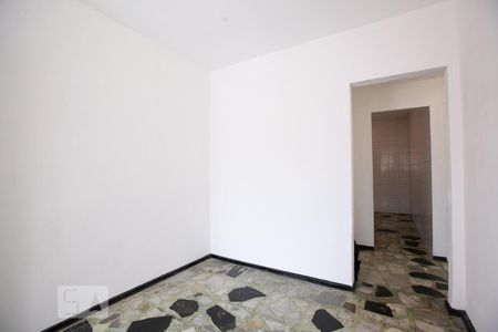 Sala de casa para alugar com 2 quartos, 72m² em Parque Residencial D’abril, São Paulo