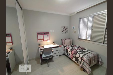 Quarto de apartamento para alugar com 4 quartos, 167m² em Grajaú, Belo Horizonte