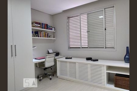 Quarto de apartamento para alugar com 4 quartos, 167m² em Grajaú, Belo Horizonte