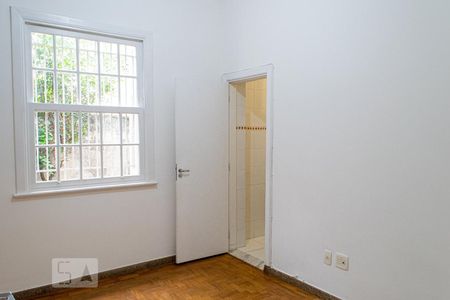 Suíte de casa à venda com 3 quartos, 350m² em Lapa, São Paulo