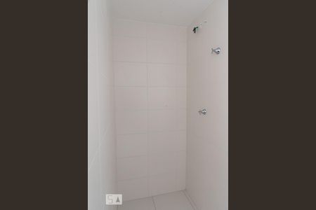 Banheiro de kitnet/studio à venda com 1 quarto, 27m² em Cambuci, São Paulo
