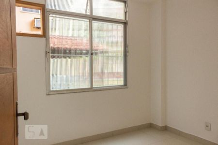 Quarto 1 de apartamento para alugar com 2 quartos, 51m² em Campo Grande, Rio de Janeiro