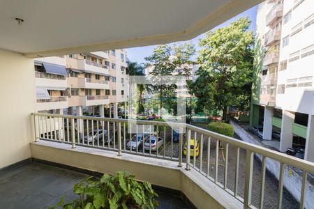 Vista do Quarto 1 de apartamento à venda com 2 quartos, 75m² em Anil, Rio de Janeiro