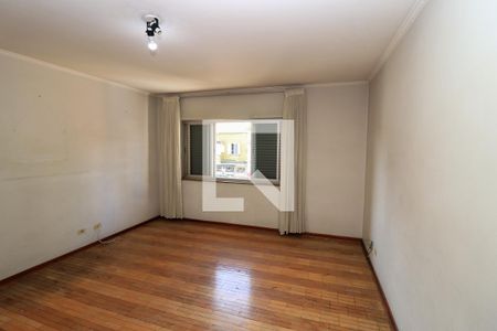 Casa para alugar com 550m², 3 quartos e 4 vagas Casa para alugar com 550m², 3 quartos e 4 vagasQuarto Suíte