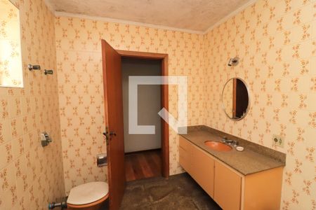 Casa para alugar com 550m², 3 quartos e 4 vagas Casa para alugar com 550m², 3 quartos e 4 vagasBanheiro da Suíte 2