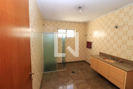 Casa para alugar com 550m², 3 quartos e 4 vagas Casa para alugar com 550m², 3 quartos e 4 vagasBanheiro da Suíte