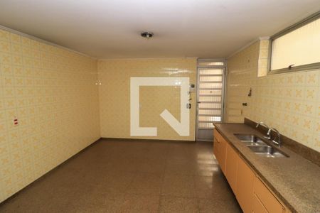 Casa para alugar com 550m², 3 quartos e 4 vagas Casa para alugar com 550m², 3 quartos e 4 vagasCozinha