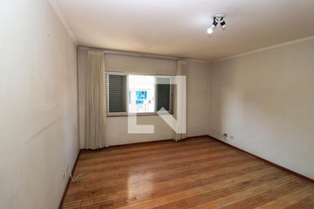 Casa para alugar com 550m², 3 quartos e 4 vagas Casa para alugar com 550m², 3 quartos e 4 vagasQuarto Suíte