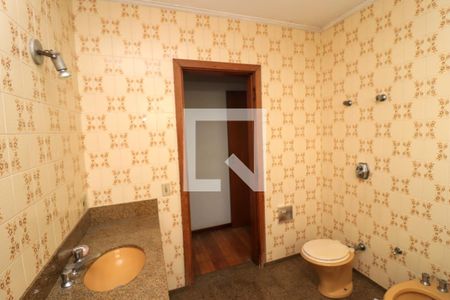 Casa para alugar com 550m², 3 quartos e 4 vagas Casa para alugar com 550m², 3 quartos e 4 vagasBanheiro da Suíte 3