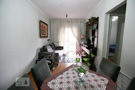 Sala de apartamento para alugar com 2 quartos, 52m² em Vila Santana, São Paulo