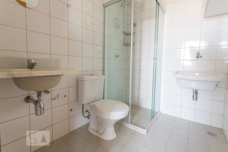 Banheiro de apartamento para alugar com 1 quarto, 35m² em Setor de Habitações Individuais Norte, Brasília