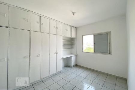 Quarto de apartamento para alugar com 2 quartos, 70m² em Vila Haro, Sorocaba