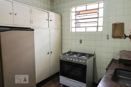 Casa para alugar com 240m², 5 quartos e 2 vagas Casa para alugar com 240m², 5 quartos e 2 vagasCozinha