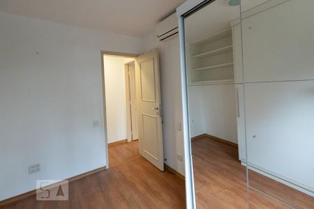 Quarto 1 de apartamento para alugar com 2 quartos, 71m² em Vila Nova Conceição, São Paulo